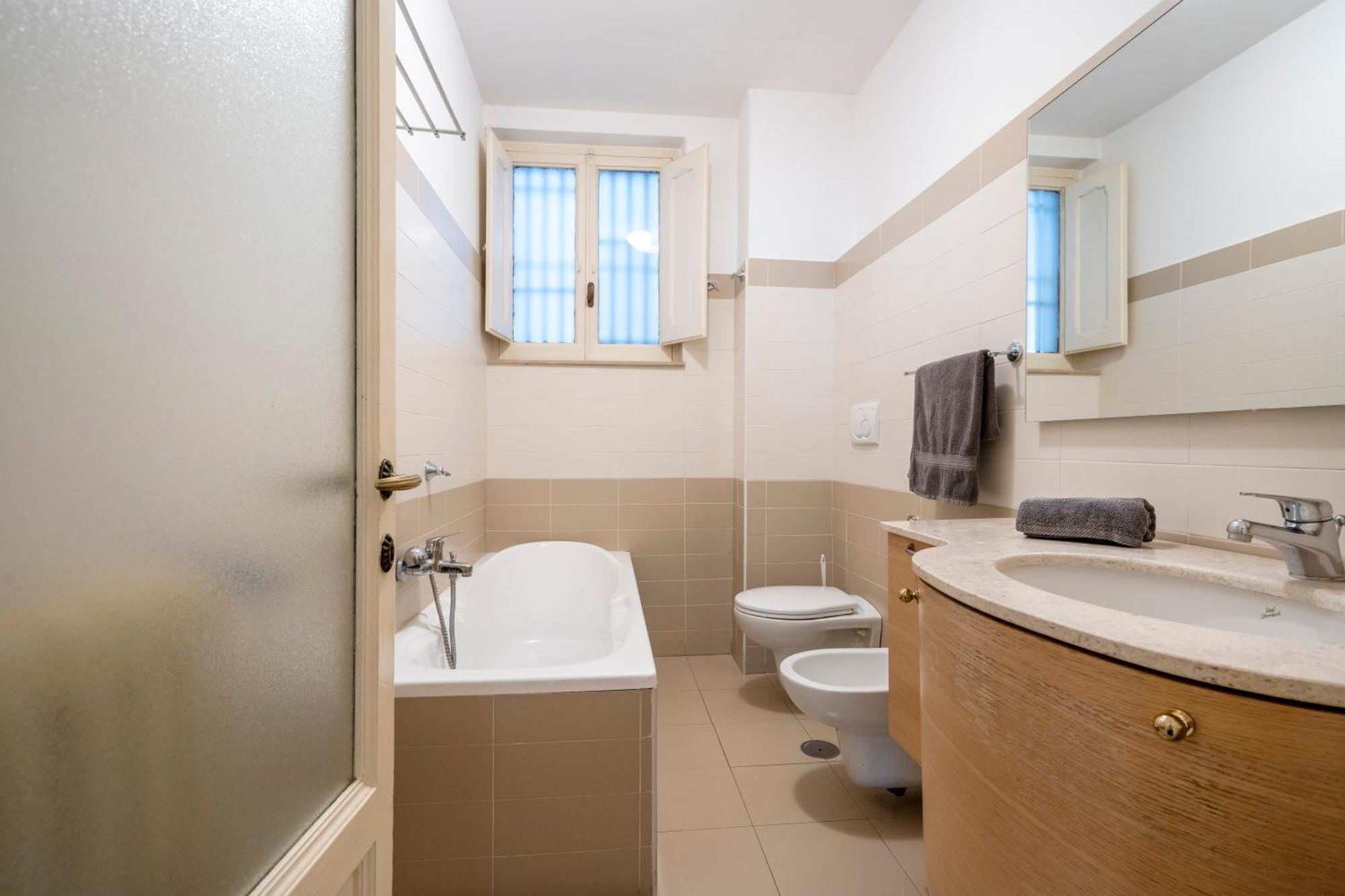 Zaum House, Quartiere Umbertino. 120 Mq Appartement